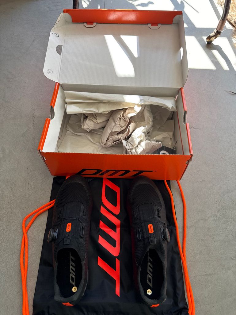Used Dmt KM3 2025 bike — image 4 of 4