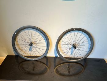 Used Syncros Capital 1.0s 40mm Front Wheel 2025 bike — image 2 of 5