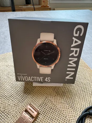 Used Garmin Vivoactive 4S bike — image 11 of 13