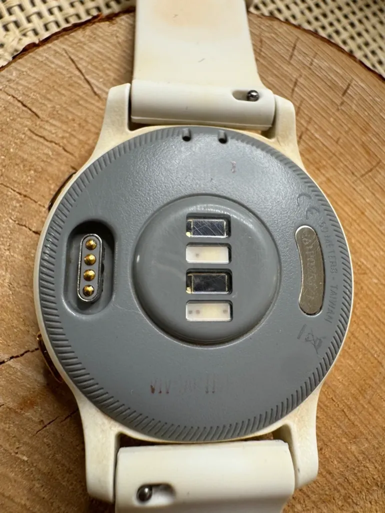 Used Garmin Vivoactive 4S bike — image 8 of 13