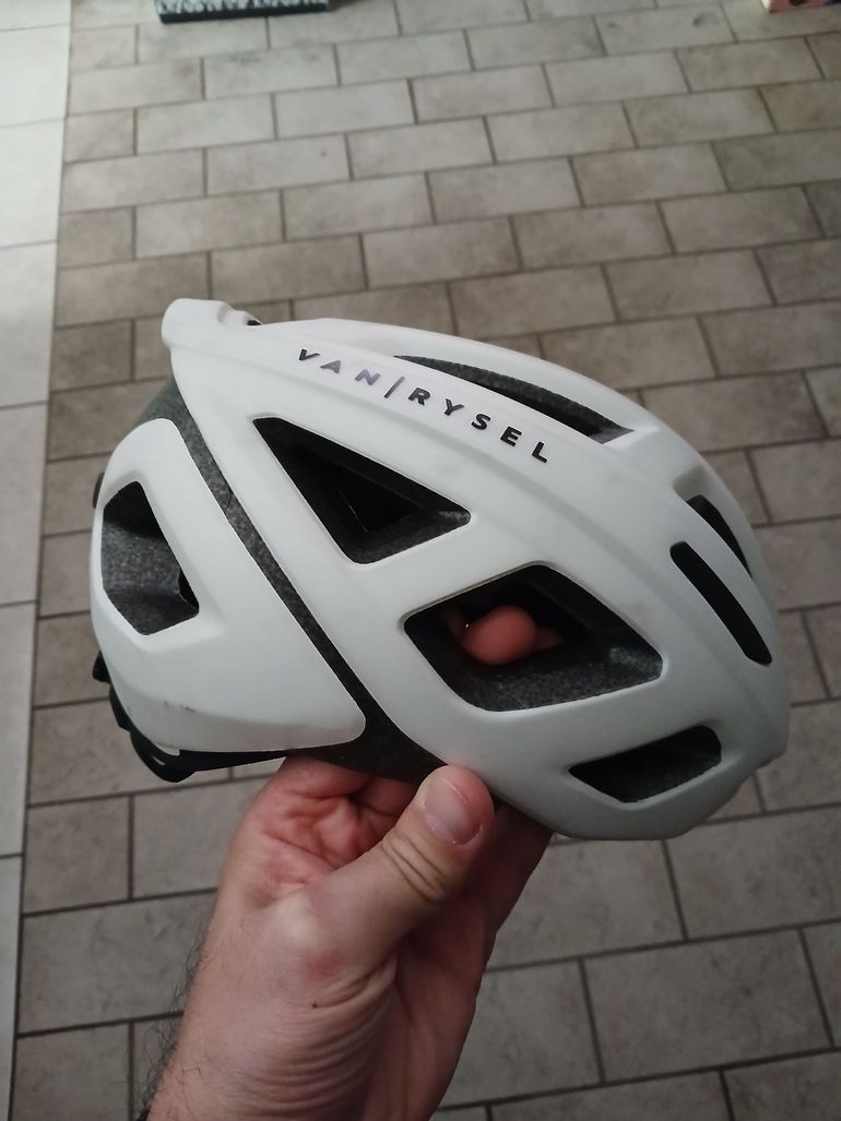 Used Van Rysel Casco Helmet 2024 bike — image 1 of 3