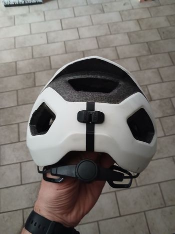 Used Van Rysel Casco Helmet 2024 bike — image 3 of 3