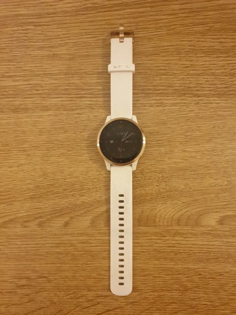 Used Garmin Vivoactive 4S bike — image 1 of 6