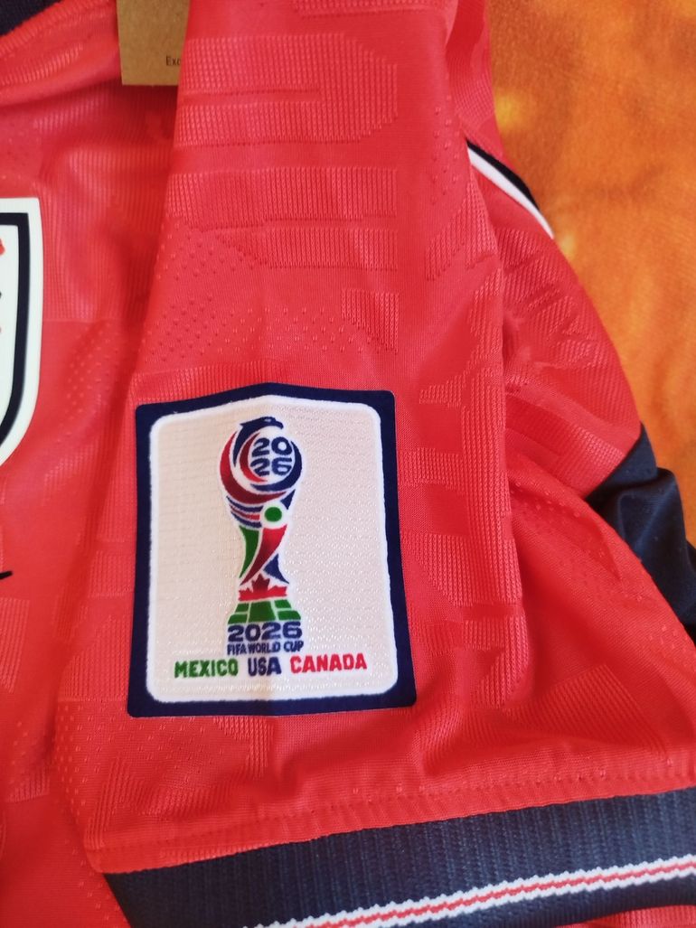 Used Nike Maillot Angleterre 2026 bike — image 4 of 7