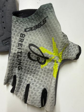 Used Q36.5 Guanti da Ciclismo 2025 bike — image 5 of 6