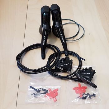 Used Shimano 105 ST-R7020 2x11S Flatmount bike