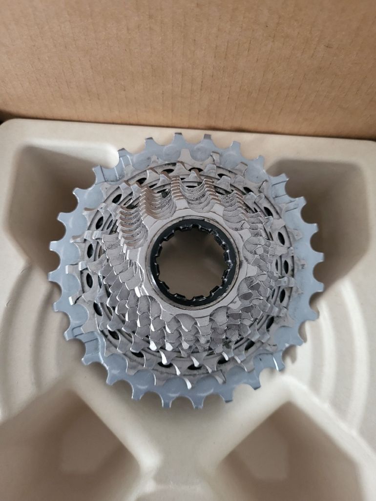 Used Sram Red AXS 10-28T 12-speed bike — image 2 of 5
