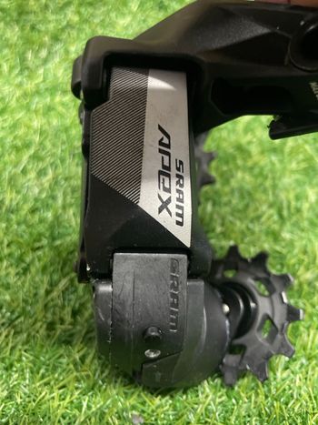 Used Sram Apex AXS XPLR 12v 2025 bike — image 5 of 8