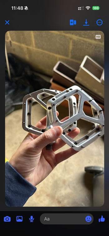Used Race Face Atlas Pedals 2025 bike — image 3 of 7