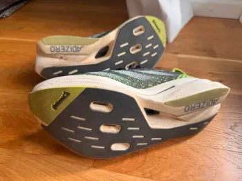 Used Pro Adizero Lightstrike bike — image 5 of 10