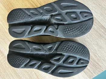 Used Hoka Rincon 4 bike — image 3 of 5