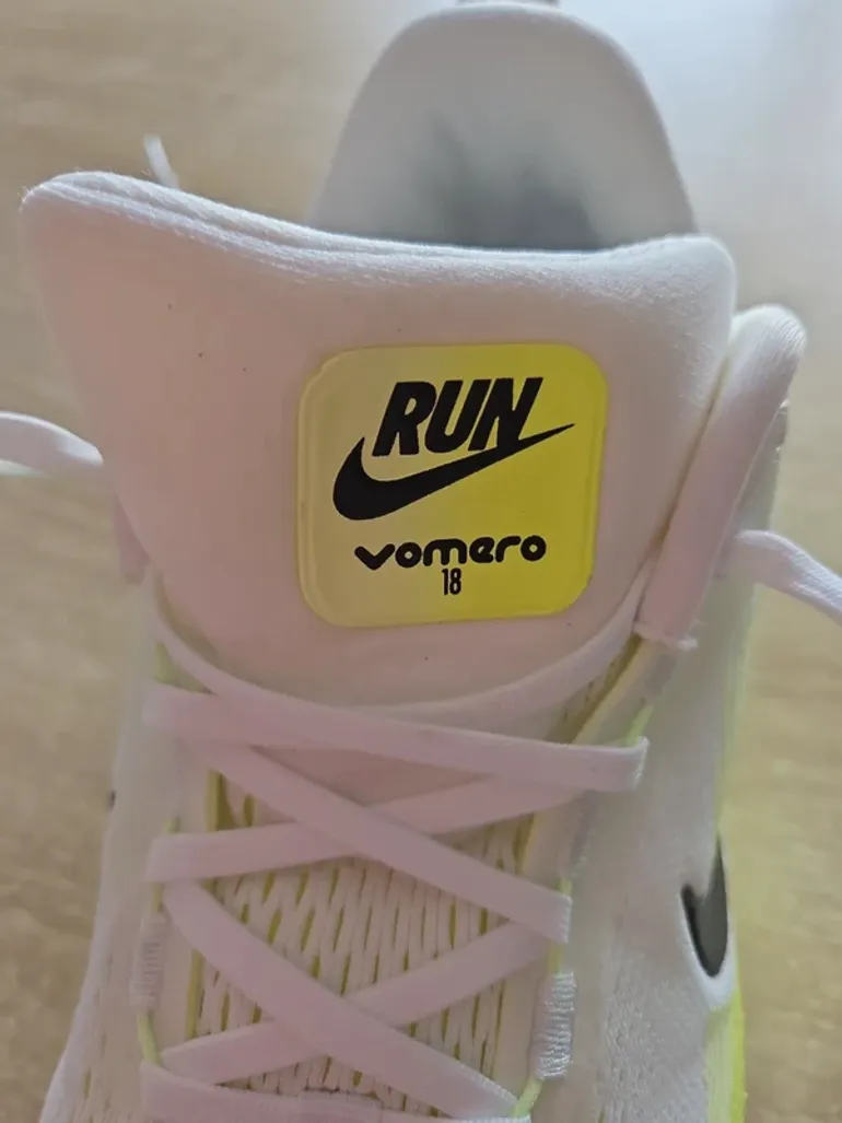 Used Nike Vomero 18 bike — image 9 of 9