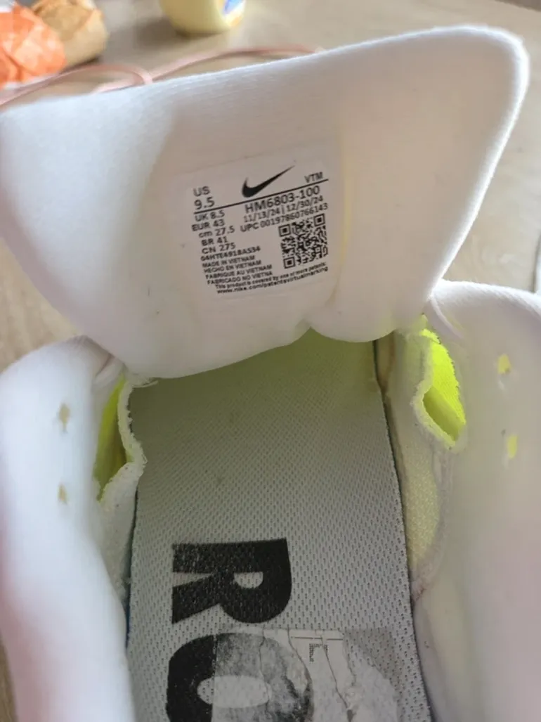 Used Nike Vomero 18 bike — image 7 of 9