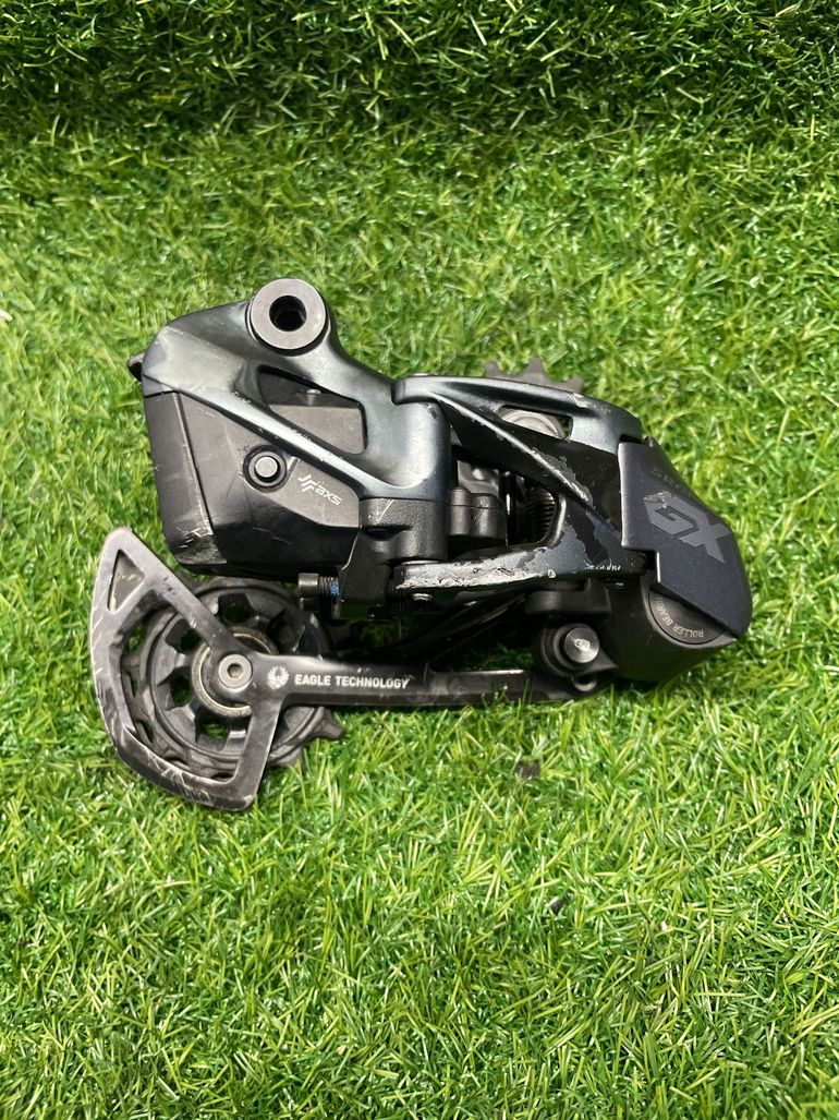 Used Sram GX Eagle AXS 12v bike — image 1 of 7