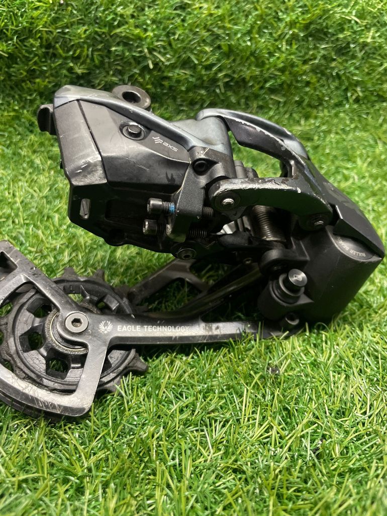 Used Sram GX Eagle AXS 12v bike — image 2 of 7