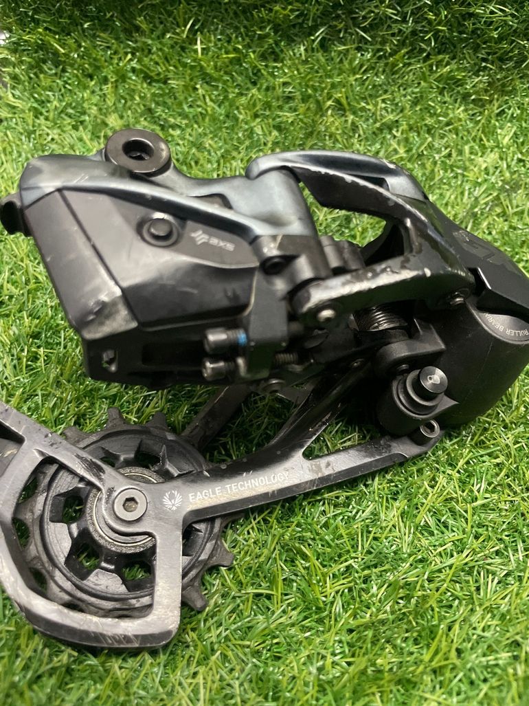 Used Sram GX Eagle AXS 12v bike — image 5 of 7