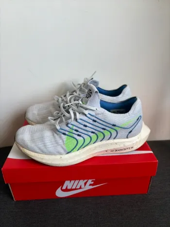 Used Nike ZoomX bike — image 3 of 7