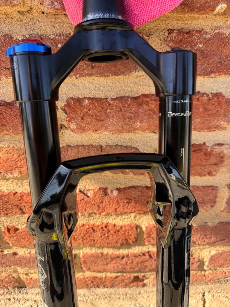 Used RockShox SID SL Ultimate BRAIN 100mm 44mm Offset 2026 bike — image 5 of 11