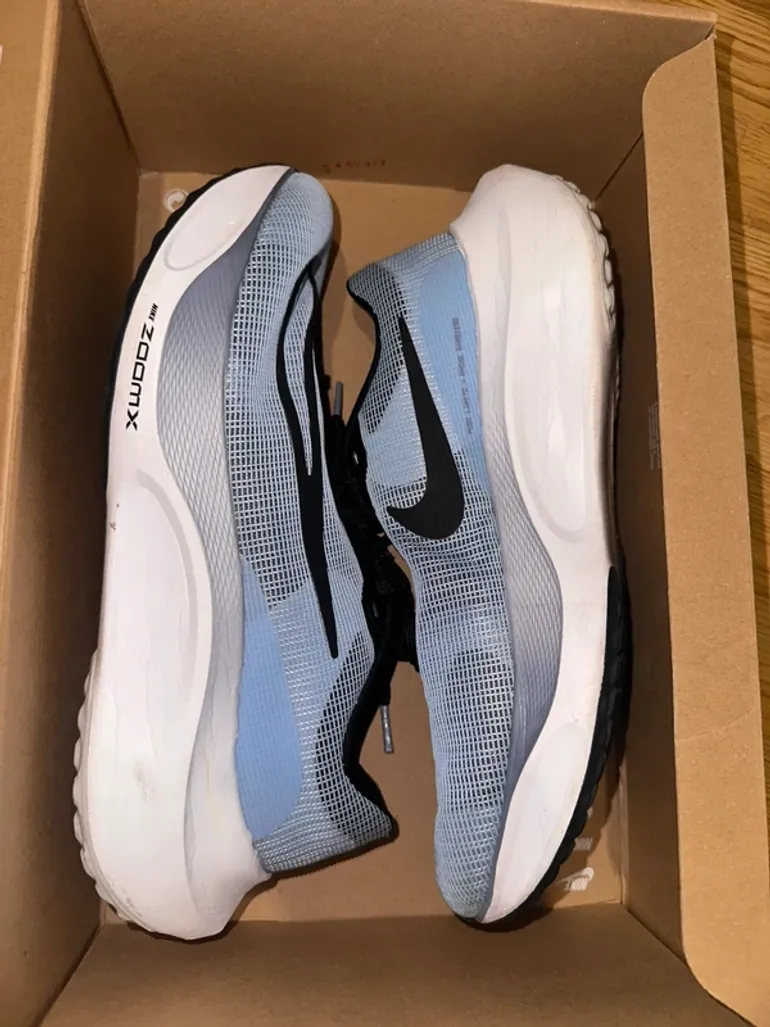Used Nike Zoom Fly 5 bike — image 2 of 6