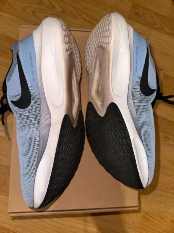 Used Nike Zoom Fly 5 bike — image 5 of 6