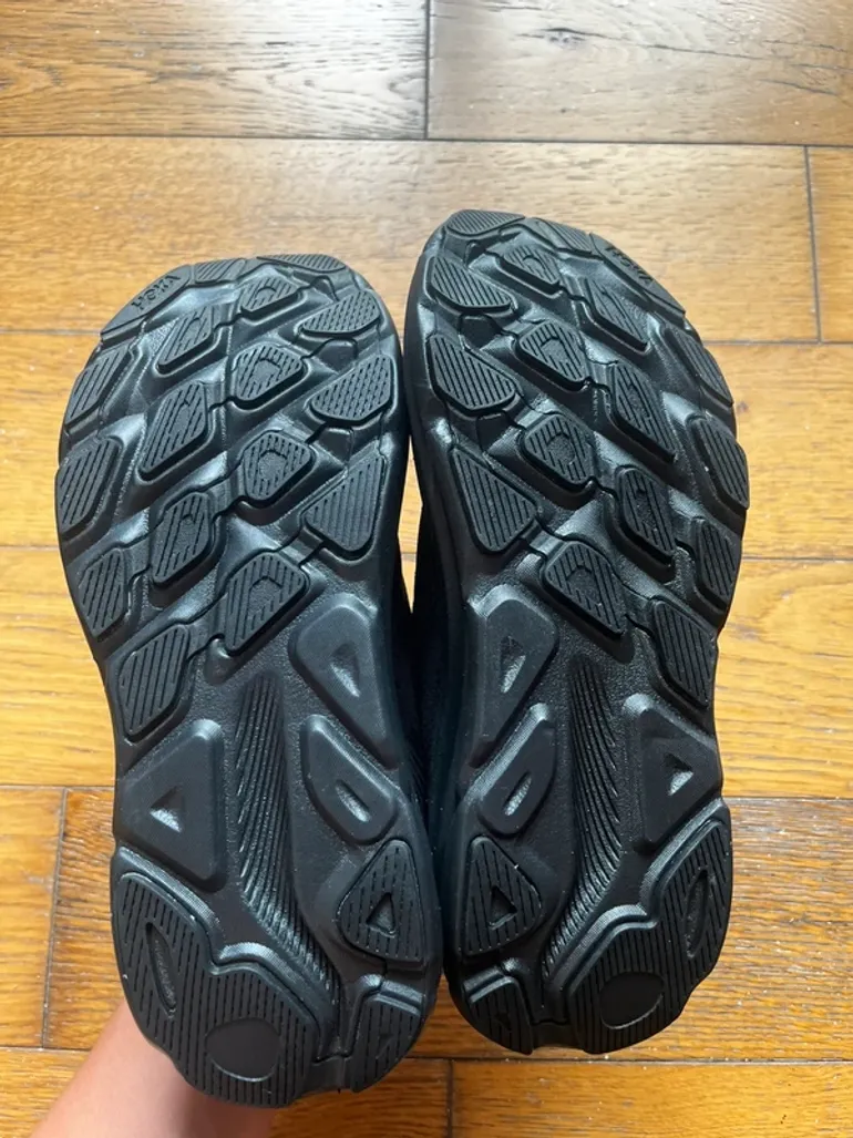 Used Hoka Clifton 9 bike — image 7 of 10