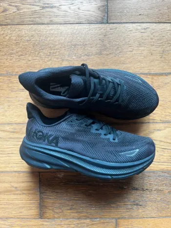 Used Hoka Clifton 9 bike — image 2 of 10