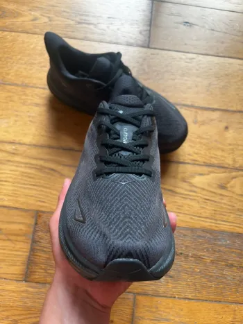 Used Hoka Clifton 9 bike — image 5 of 10