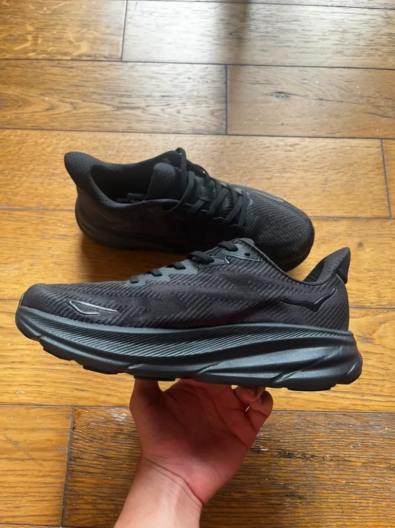 Used Hoka Clifton 9 bike — image 6 of 10