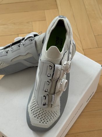 Used Q36.5 Dottore Clima Road Shoes Ice Grey size 42 2026 bike — image 3 of 10