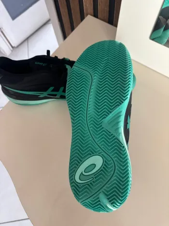 Used Asics Running Shoes bike — image 2 of 2
