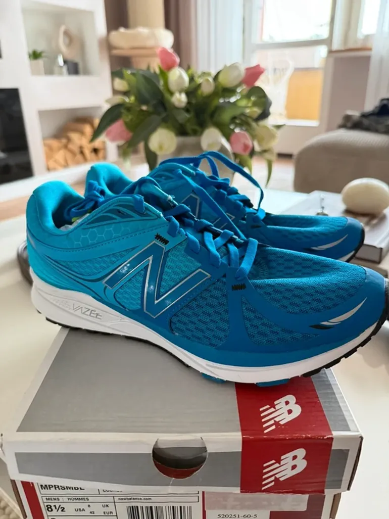 Used New Balance Sneaker bike — image 1 of 4