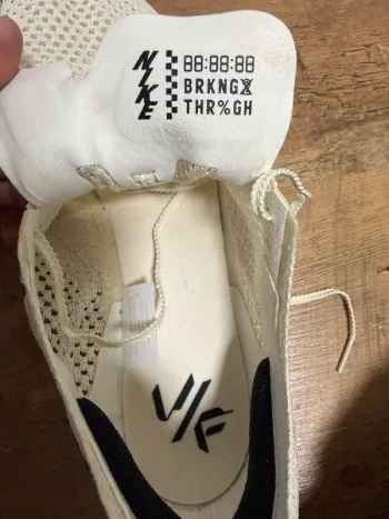 Used Nike Zoom Vaporfly 3 bike — image 6 of 7