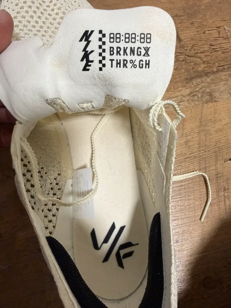 Used Nike Zoom Vaporfly 3 bike — image 6 of 7