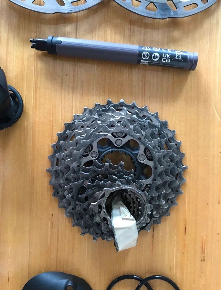 Used Shimano Ultegra Di2 R8100 2x12 Electronic Groupset 2025 bike — image 3 of 11
