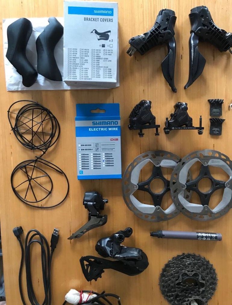 Used Shimano Ultegra Di2 R8100 2x12 Electronic Groupset 2025 bike — image 2 of 11