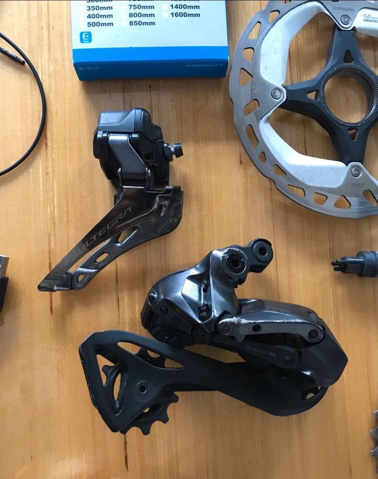 Used Shimano Ultegra Di2 R8100 2x12 Electronic Groupset 2025 bike — image 7 of 11