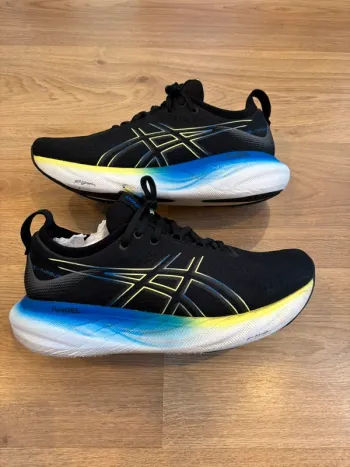 Used Asics Gel-Nimbus 26 bike — image 3 of 3