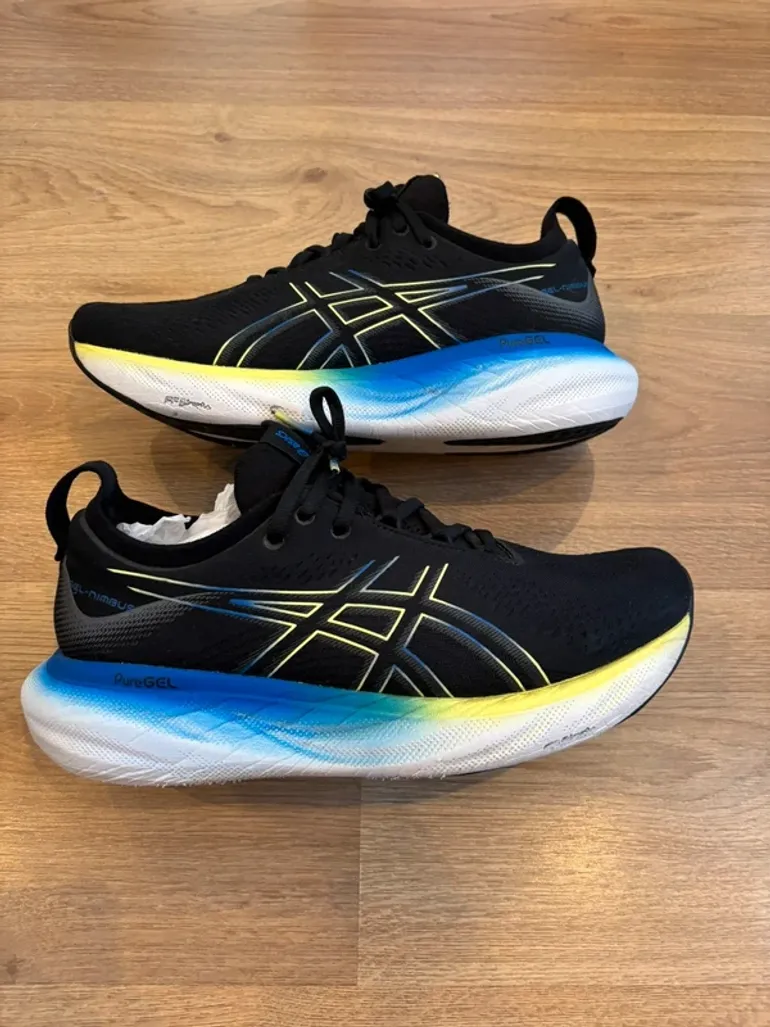 Used Asics Gel-Nimbus 26 bike — image 3 of 3