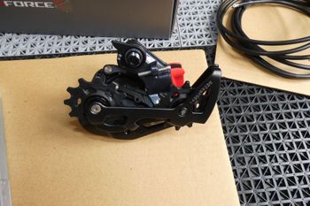 Used Sram Force eTap AXS XPLR Groupset bike — image 6 of 12