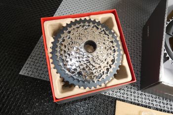 Used Sram Force eTap AXS XPLR Groupset bike — image 11 of 12