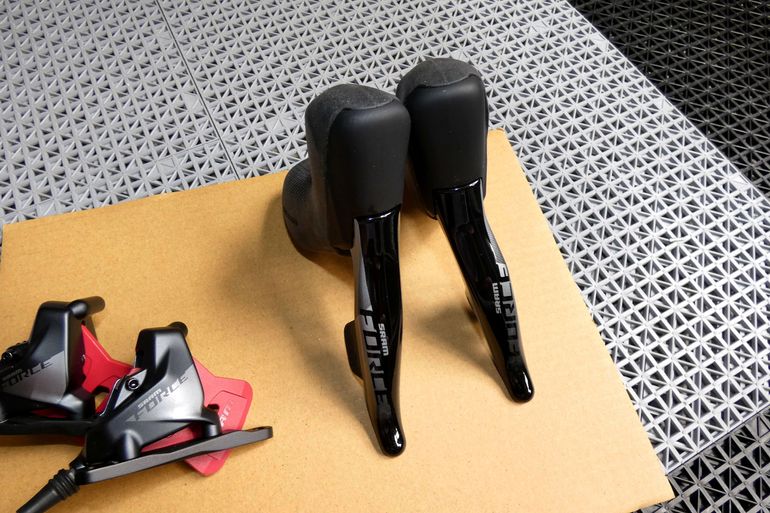 Used Sram Force eTap AXS XPLR Groupset bike — image 2 of 12