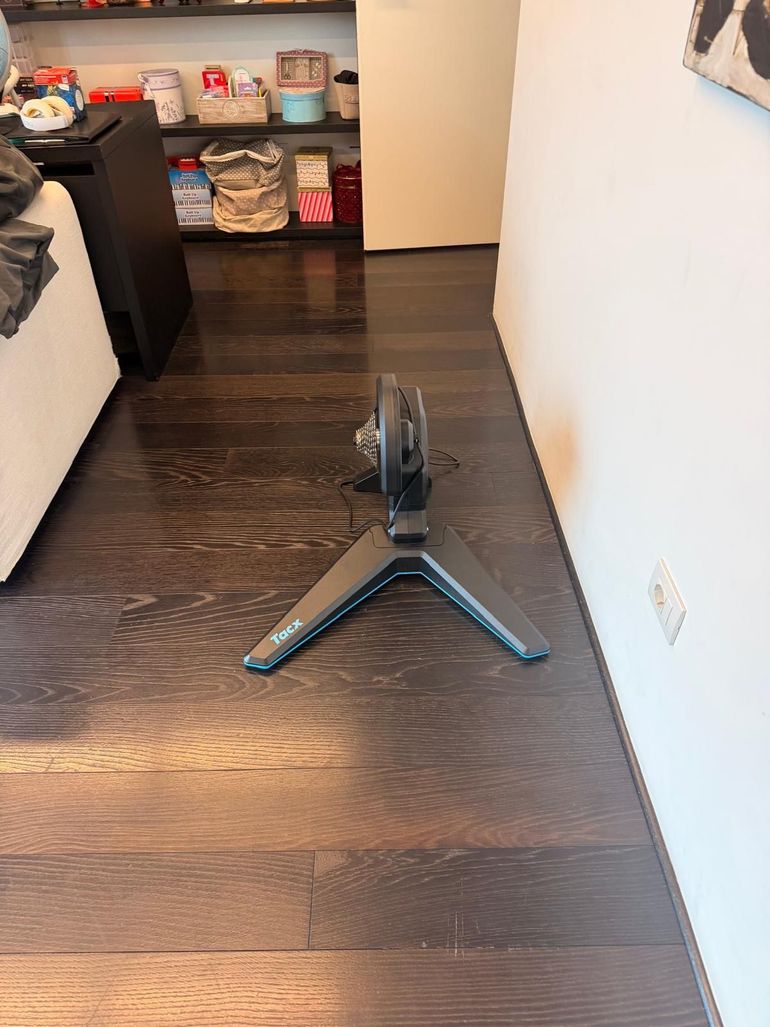 Used Tacx FLUX 2 Smart Trainer 2025 bike — image 2 of 3