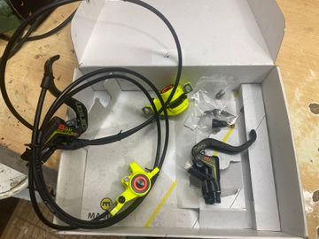 Magura MT8 Raceline Brakes usato
