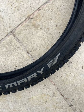 Used Schwalbe Magic Mary Super DH Addix Ultra Soft 29 x 2,40 bike — image 2 of 3