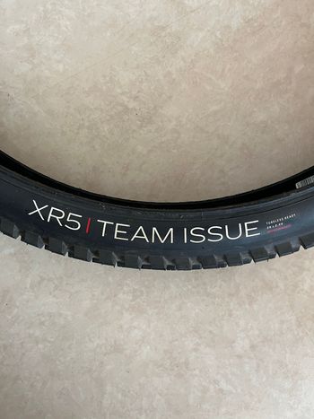 Used Bontrager XR5 Team Issue TLR 29 x 2,50 bike — image 3 of 3