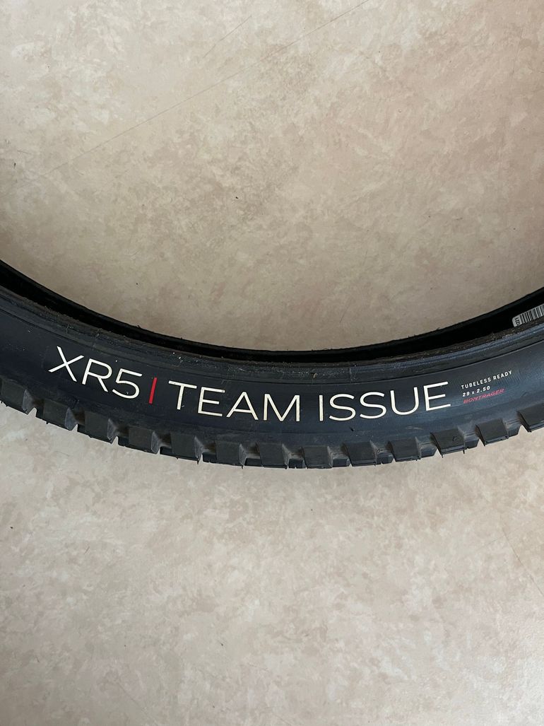 Used Bontrager XR5 Team Issue TLR 29 x 2,50 bike — image 3 of 3