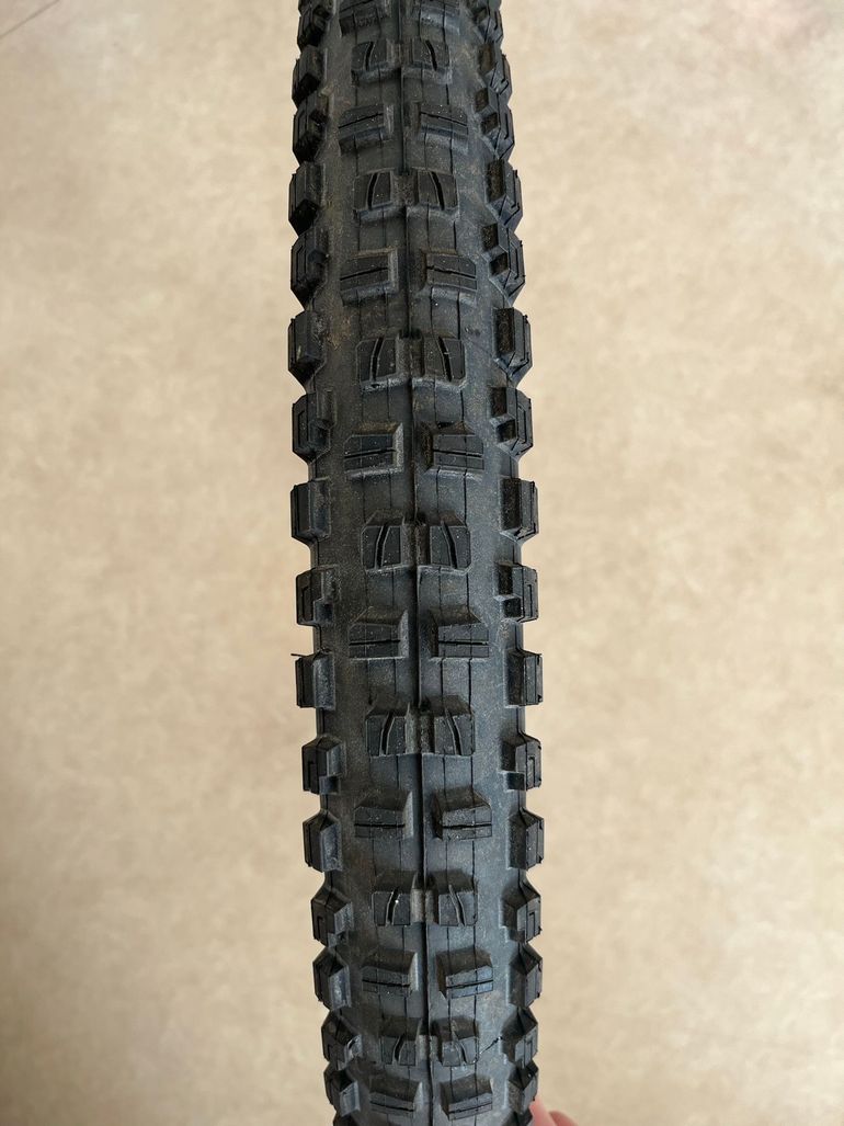 Used Bontrager XR5 Team Issue TLR 27.5x2.50 bike — image 2 of 3