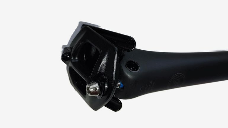 Used Specialized Roval Alpinist 2025 bike — image 6 of 7