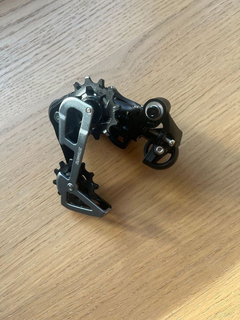 Used Sram XO1 DH 7v Type 3 Mi-longue bike — image 3 of 5