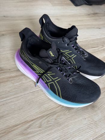 Used Asics Gel-Nimbus 25 2025 bike — image 2 of 8